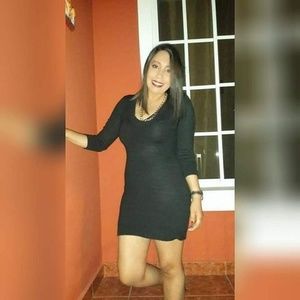 Meet your Posher, Debbi